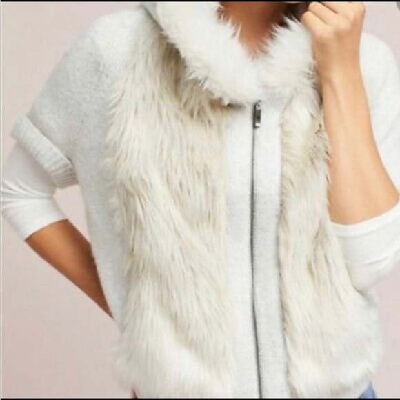 Sleeping On Snow Sweaters - Anthropologie Sleeping on Snow Short Sleeve Faux Fur Hooded Sweater XXS